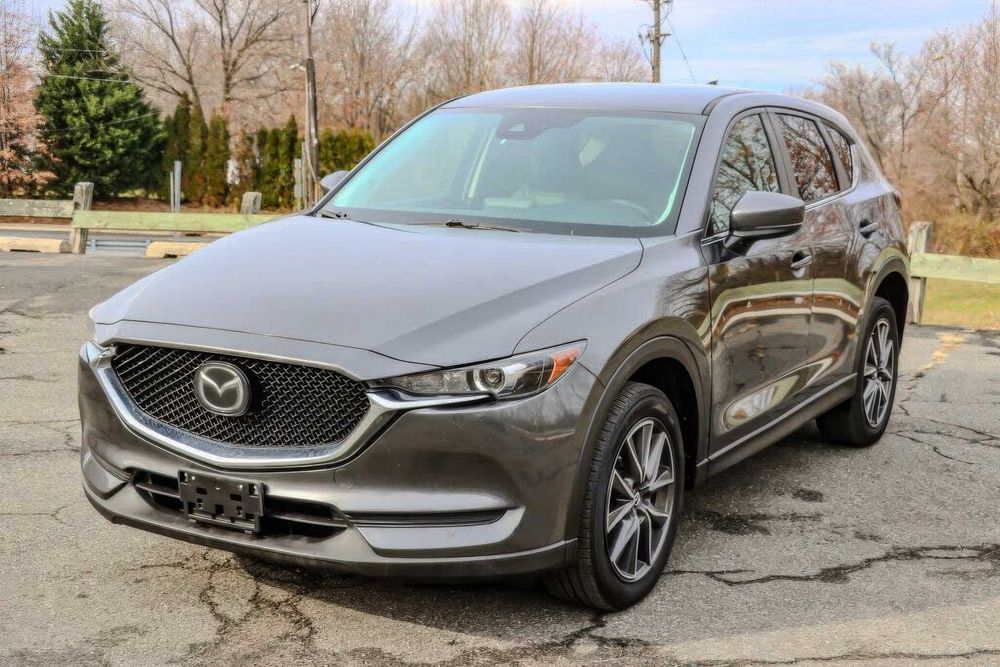 Mazda CX-5 Touring      2018