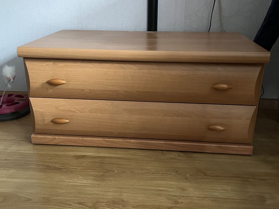 Komody plus stolik