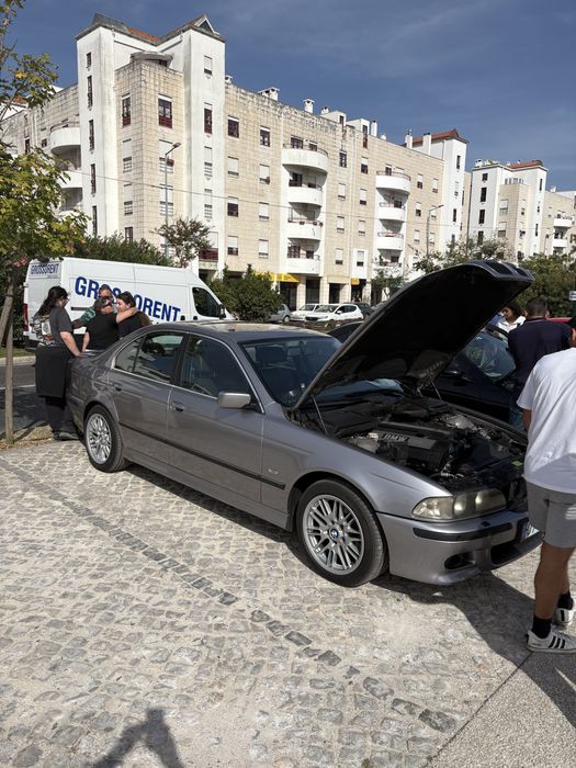 BMW E39 528I Sedan