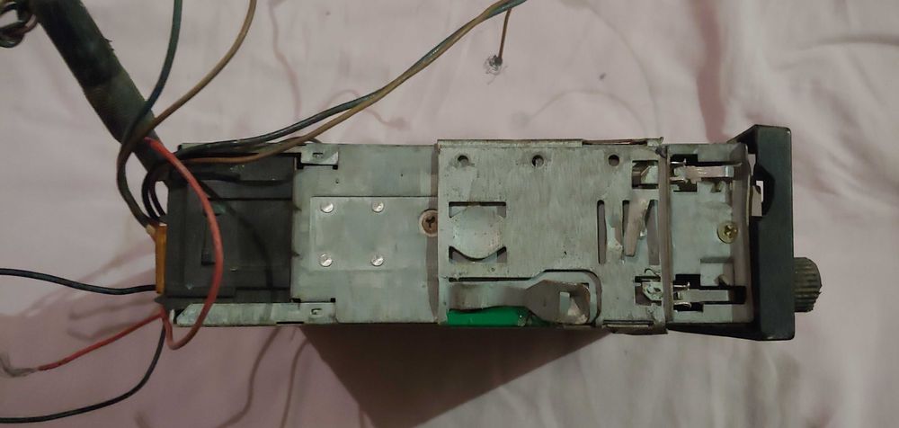 Автомагнитола Opel SC 202B 90 274 453 под ремонт или на запчасти