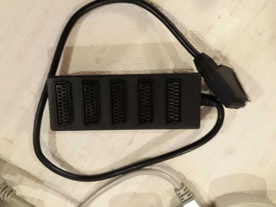 Switches/comutadores SCART novos - com botões de selecção + 1 oferta