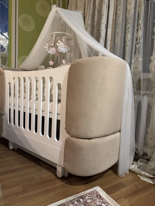 Нове ліжечко з матрасиком бренду «Мама вколихала»та бортиками