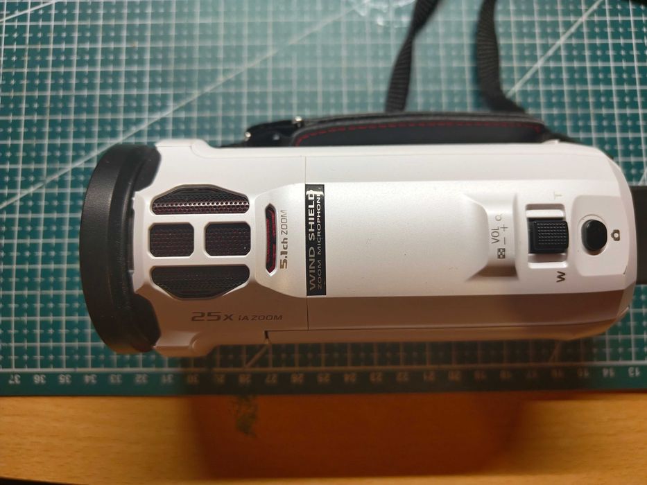 Kamera Panasonic HC-VX985M - stan idealny.