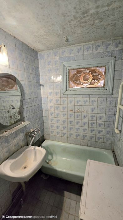 Продам 2-х комнатную квартиру,  А. Олеся ( Есенина)