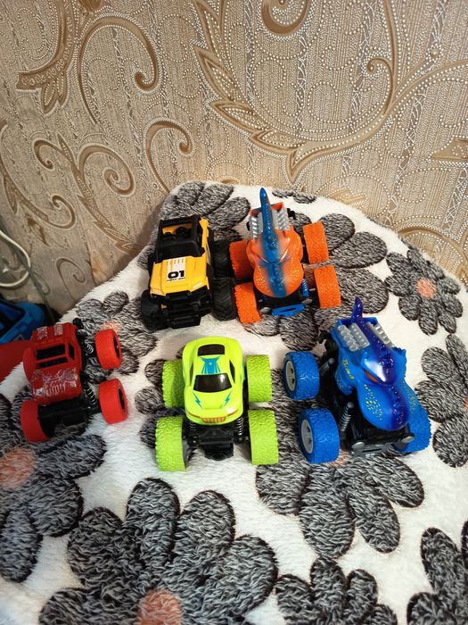 Продам детские игрушки