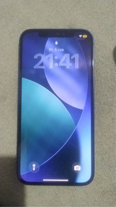 Iphone 12 niebiski