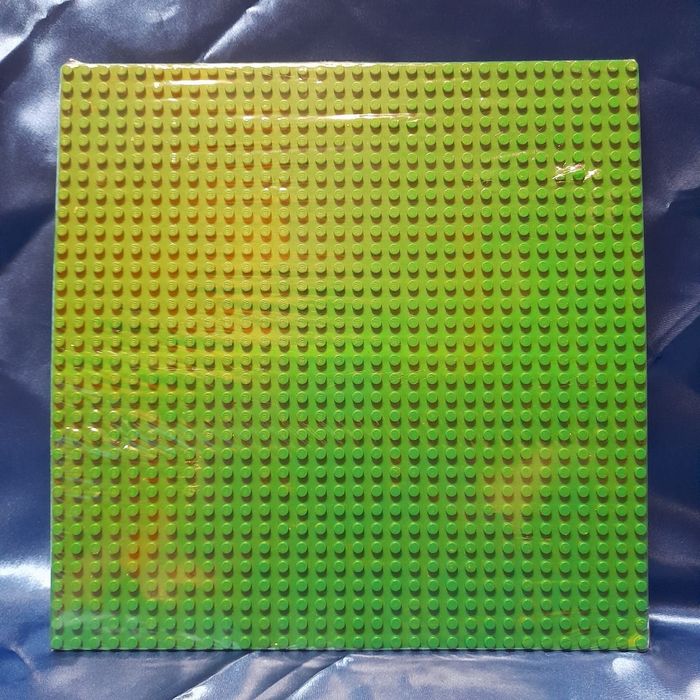 Varias peças de LEGO