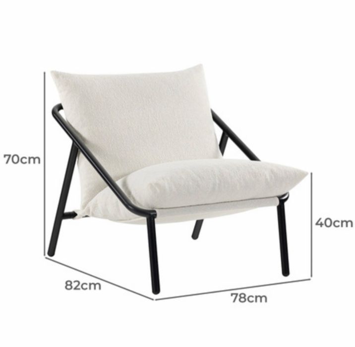 Cadeira Lounge / Poltrona Design em Bouclé
