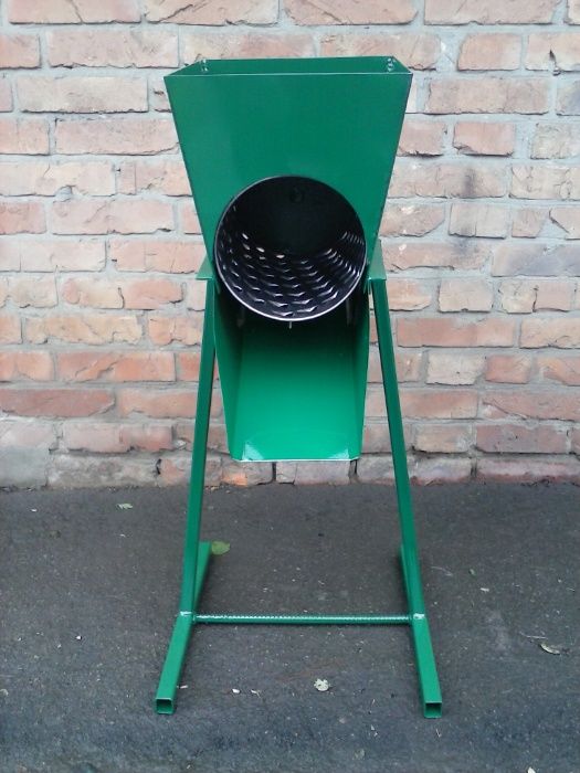 корморезка бурякорезка тертушка (с ручным приводом)