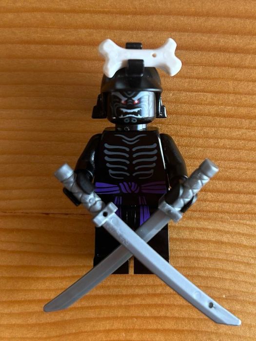 LEGO Ninjago - figurka Lord Garmadon z mieczami