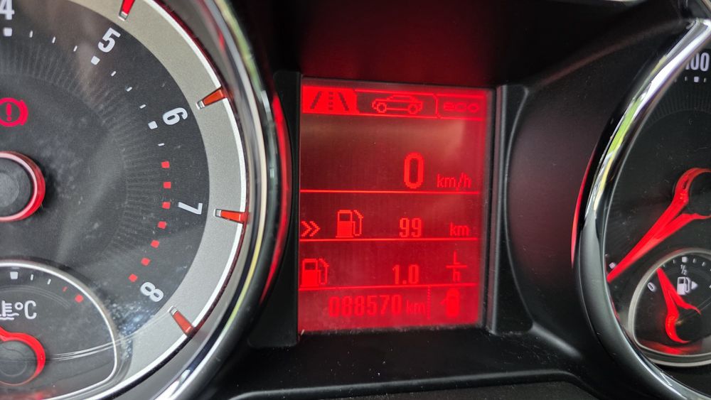 Opel Adam 1.4 gasolina 2018