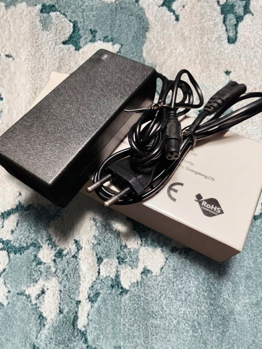 Carregador NOVO para Hoverboard