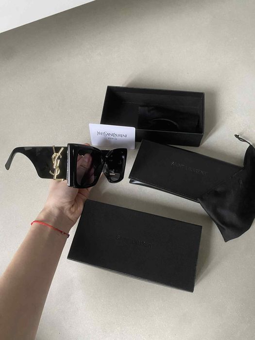 Okulary przeciwsloneczne Yves Saint Laurent