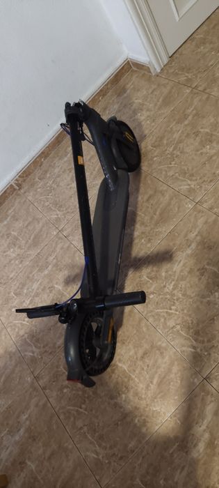 Електросамокат Xiaomi Mi Electric Scooter 3 / Mi 3