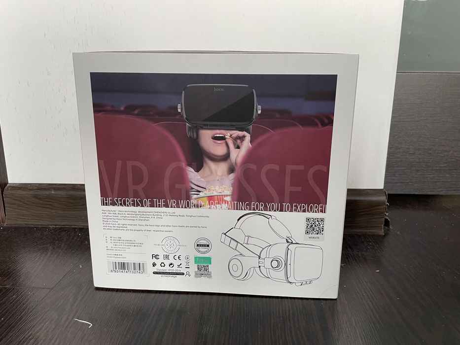 VR окуляри