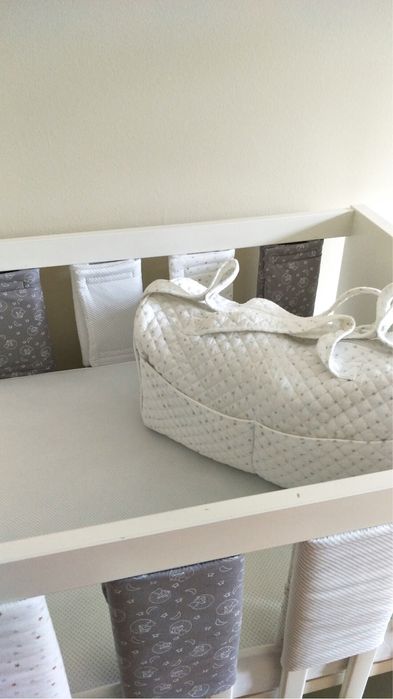 Contorno de berço respirável