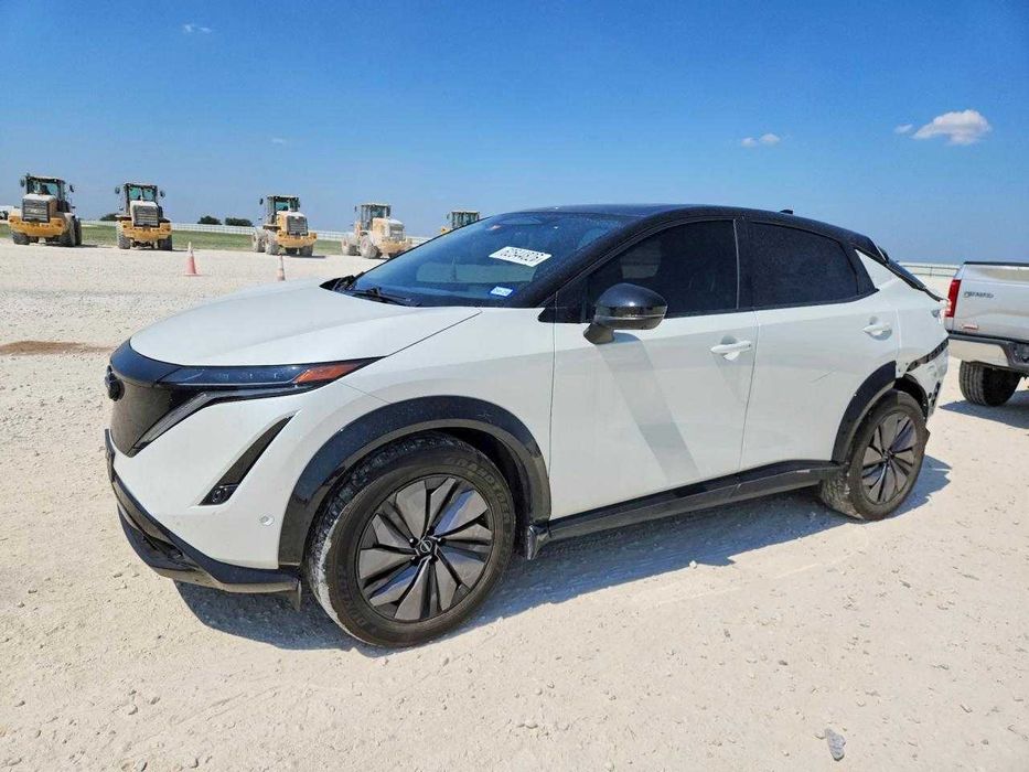 Nissan Ariya Platinum+ 2024.