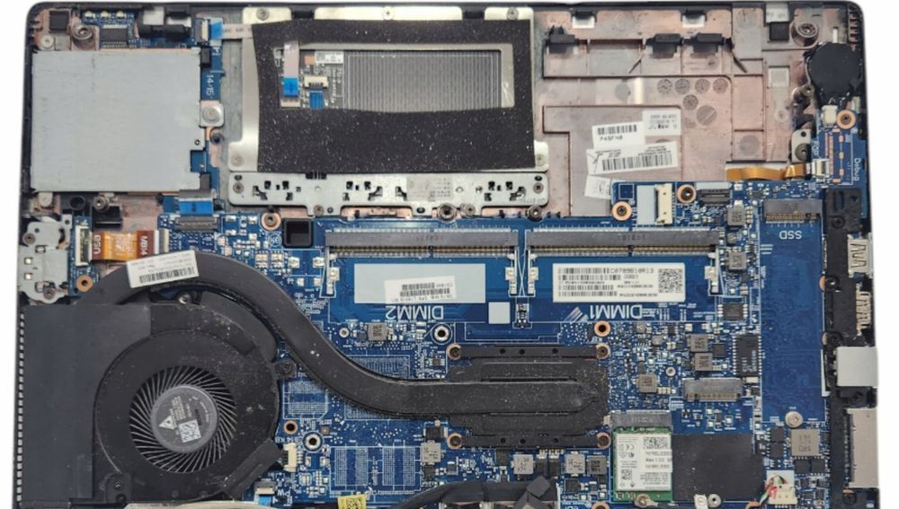HP EliteBook 840 G5 i5-8250U NIE URUCHAMIA SIĘ USZKODZONY