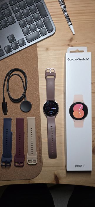 Smartwatch Samsung 5 Golden Rose (+ pulseiras) - Como Novo
