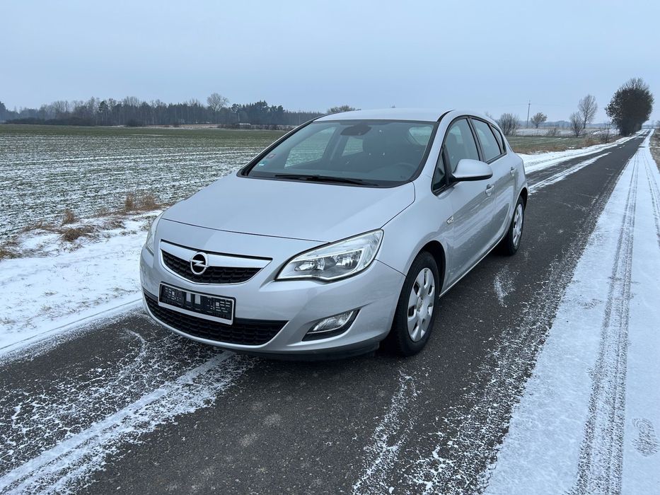 Opel Astra 1,6 benzyna . Gotowy do rejestracji.