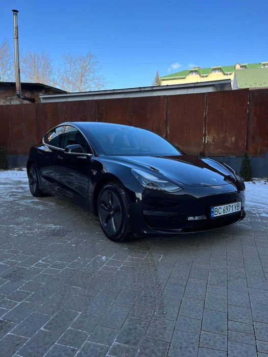 Оренда Tesla 3 LongRange