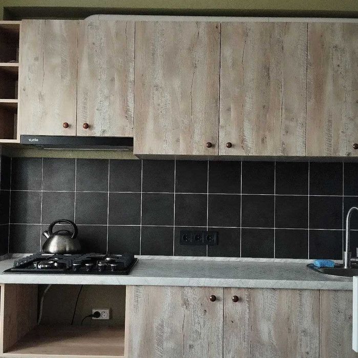 1 - кімнатна - 750 грн.