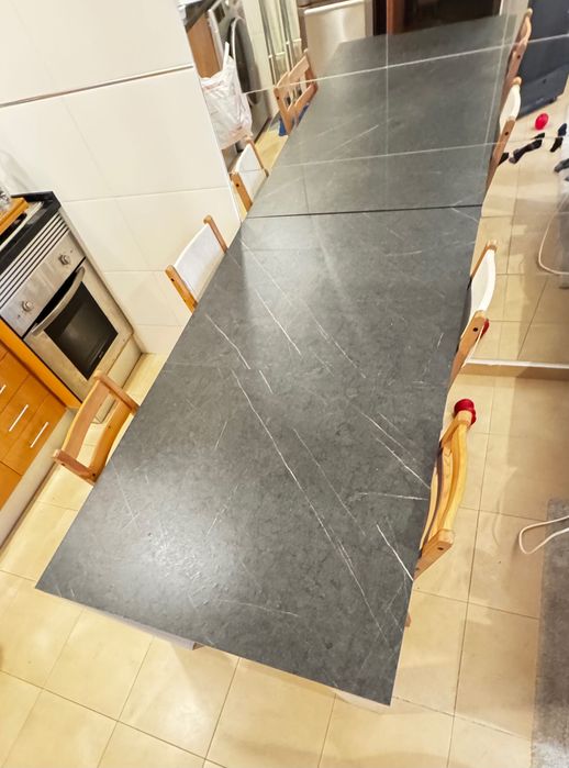 Mesa extensível efeito mármore preto