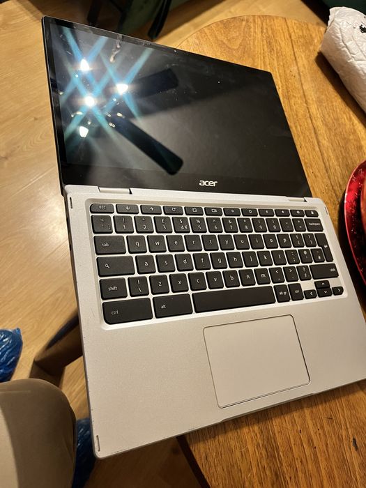 Laptop Acer Aspire V5-571 , i5-3317U 4GB