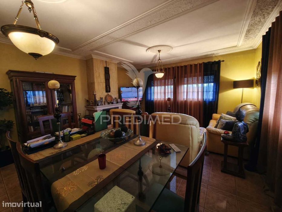 Apartamento T3 no 2º Andar com elevador e garagem Individual – Vagos — Vagos E Santo António, Aveiro
