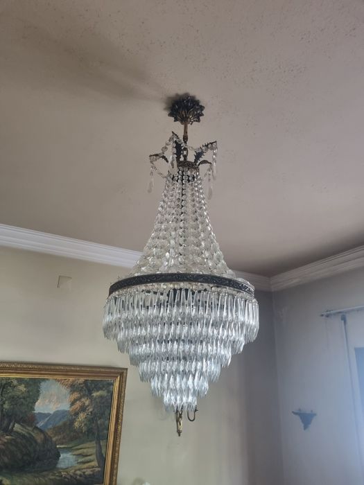 Lustre de cristal em bom estado