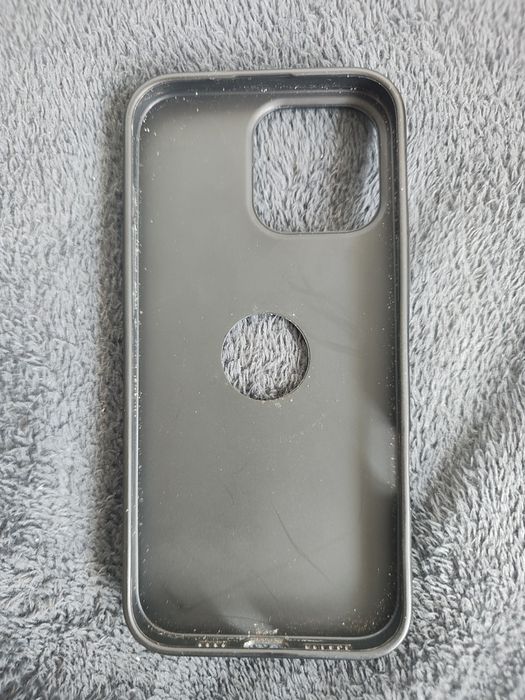 Etui iPhone 15 Hit