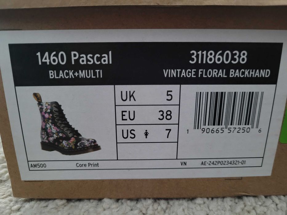 Dr. Martens r. 38 kwiaty