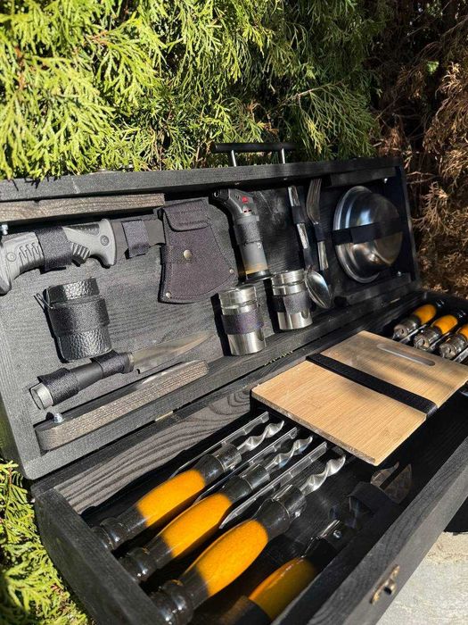 Набор шампуров на подарок в деревянном кейсе для шашлыка мужчине брату