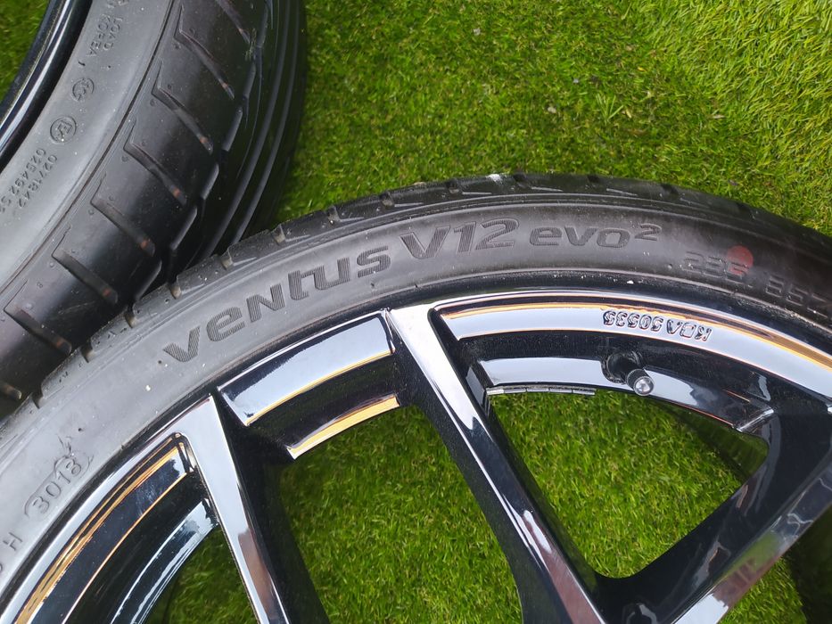 Felgi koła Toyota Corolla 235/35 R19 Lato BORBET