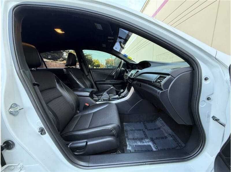 2017 Honda Accord Sport