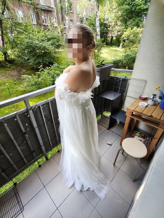 Suknia ślubna na wesele biała