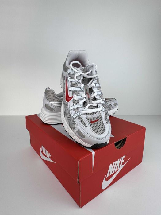 Nike P-6000 (GS) Grey/College Red  r.36