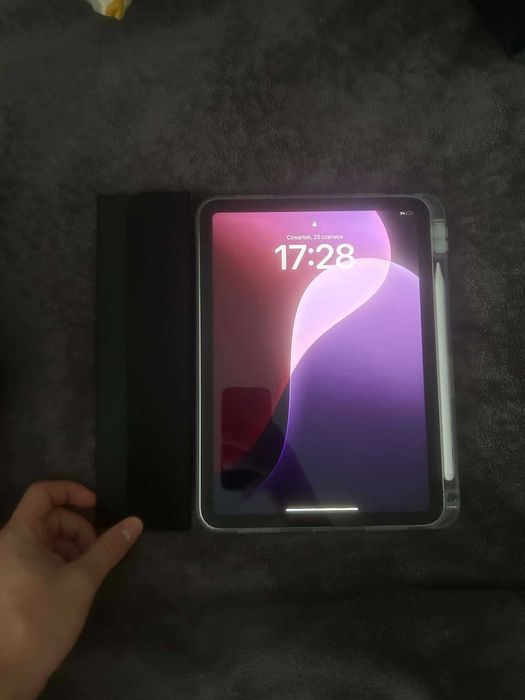 Tablet APPLE iPad 11 gen. 128 GB Wi-Fi Srebrny