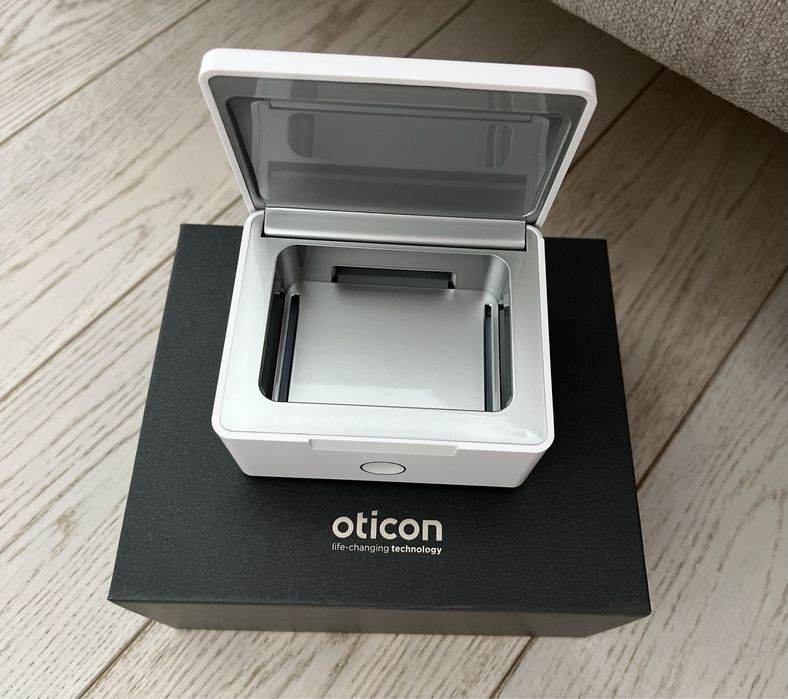 Aparat słuchowy OPTICON Ruby 2 Mini Rite R i wszystkie akcesoria