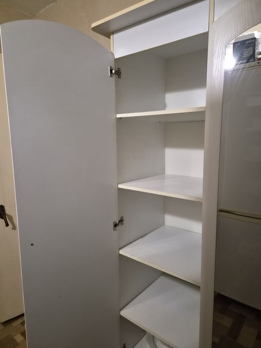 Шкаф, белый 3х створчатый