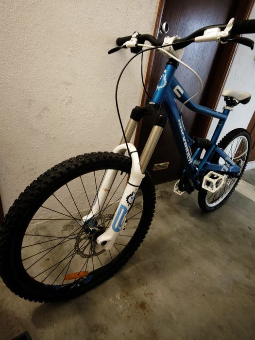 Bicicleta rockrider nova