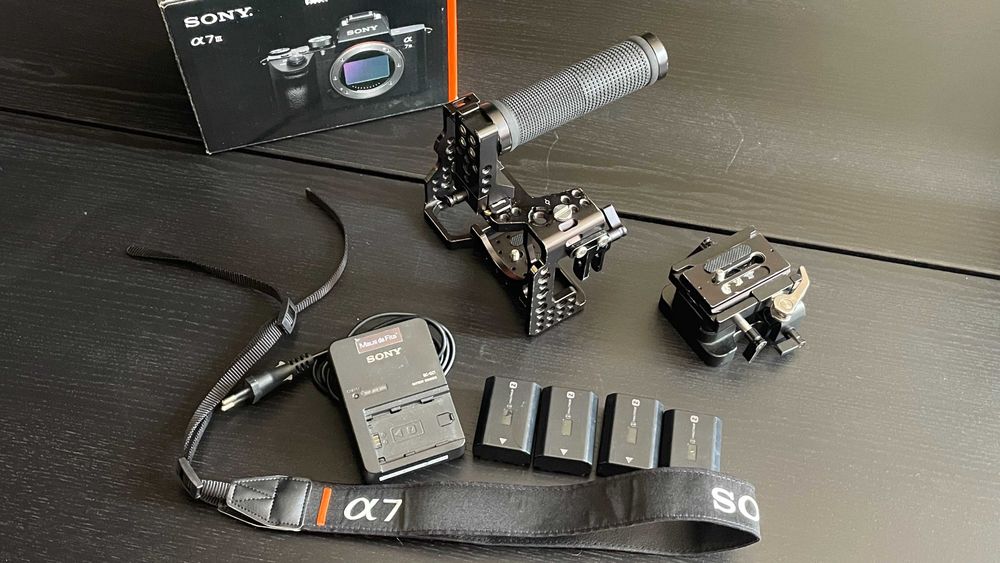 Sony A7III + Acessórios