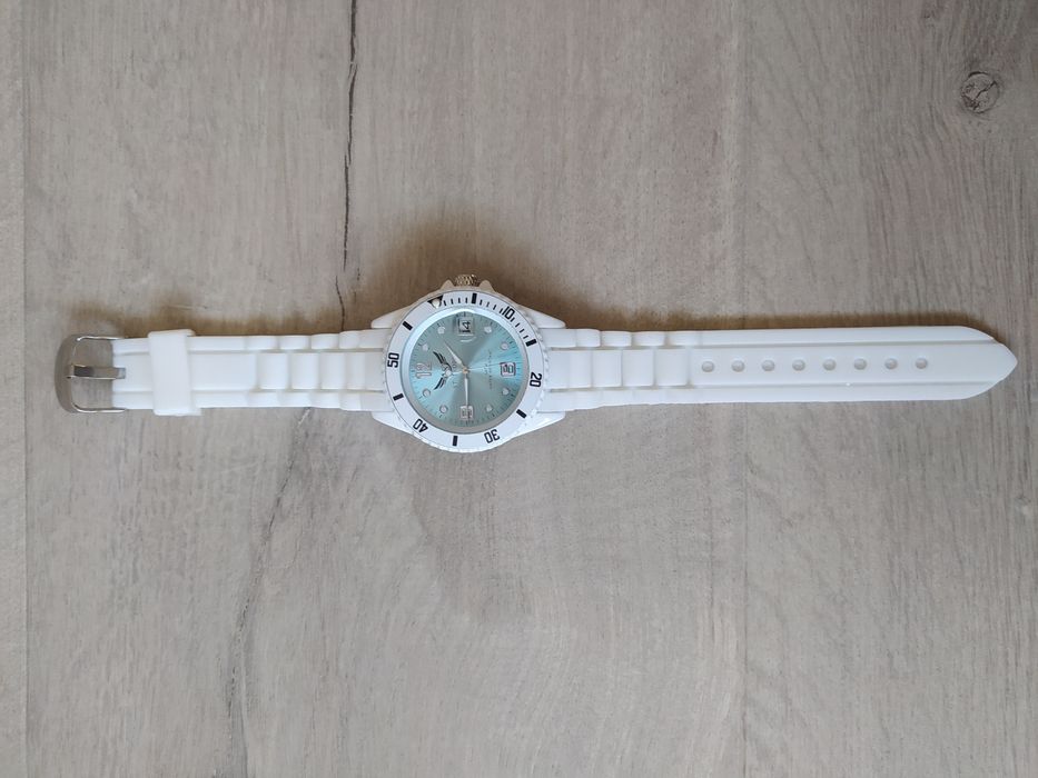 Zegarek St.Tropez V8 z chronometrem, zegarek mechaniczny.