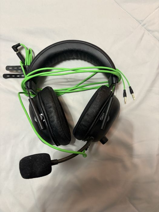 Headphones Razer Blackshark V2