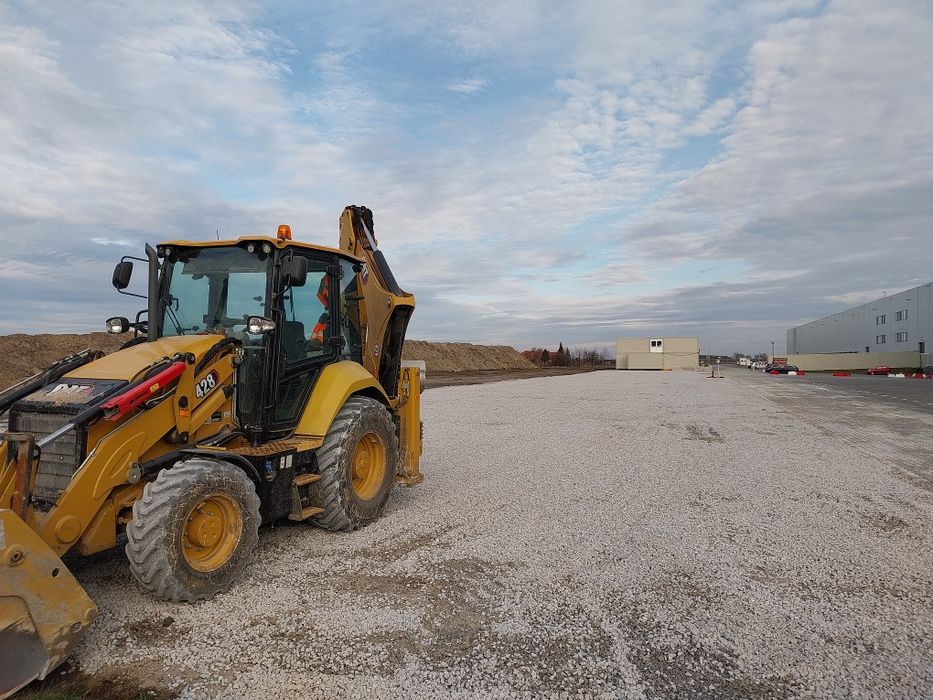 Usługi koparko ładowarka