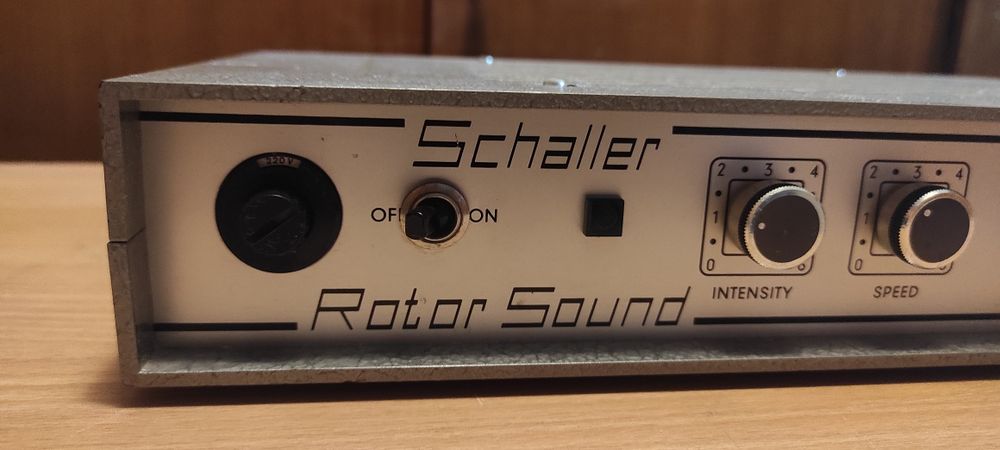 Efekt Leslie Schaller Raptor Sound