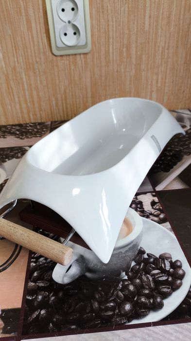 Блюдо на підставці Verdici