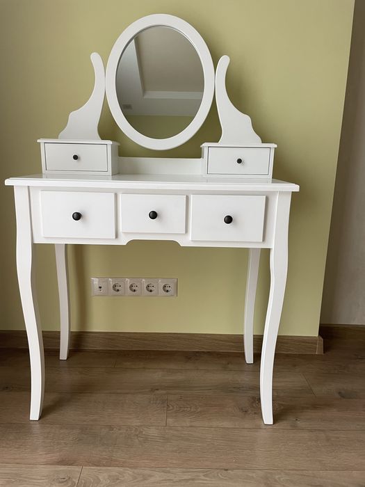 Туалетний  столик Jusk білий