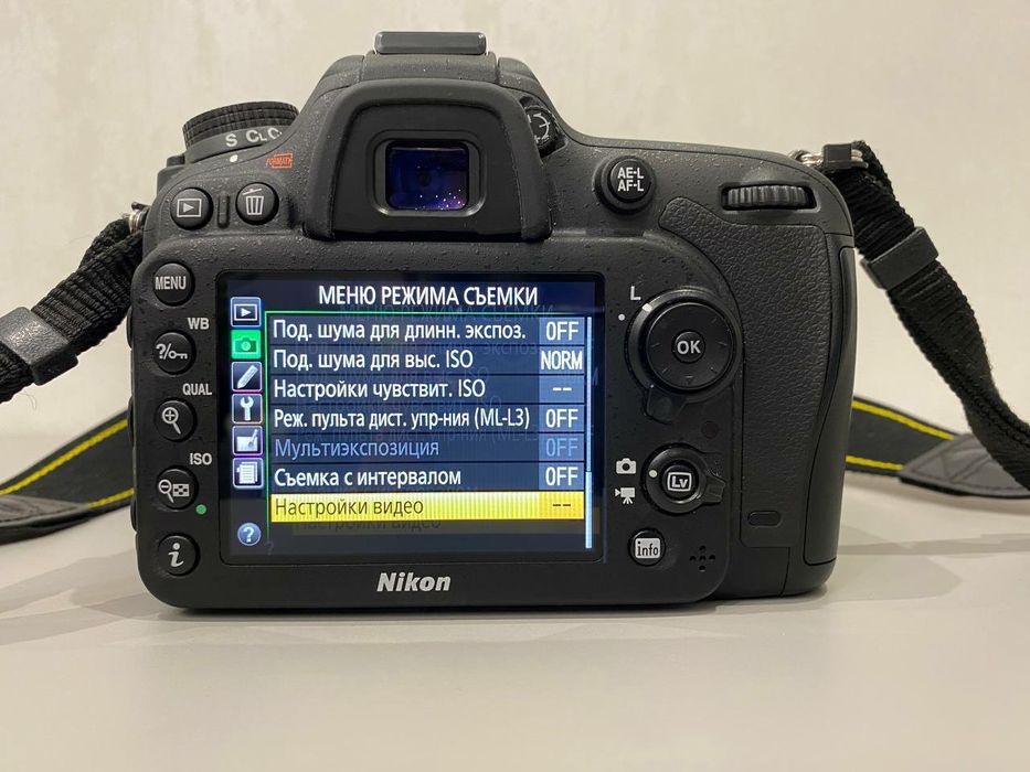 Nikon D7100 AF-S 18-140mm (пробіг 4900)