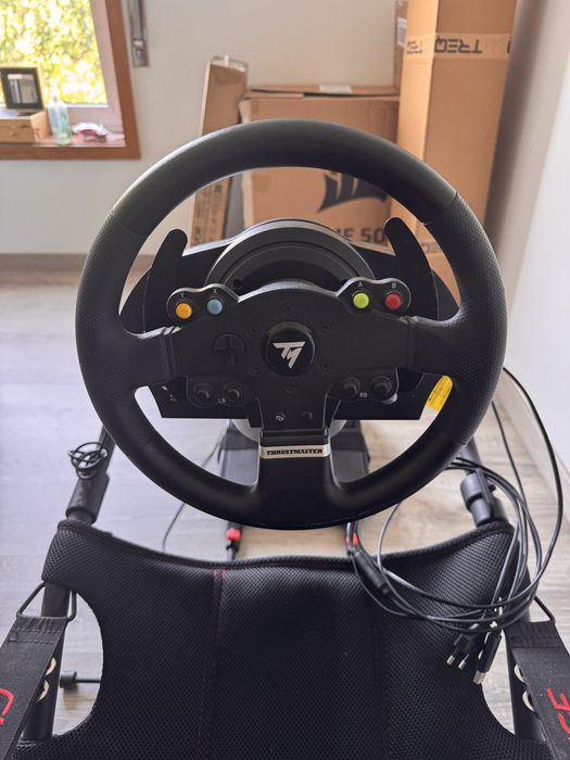 Conjunto Sim Racing: Playseat Challenge + Volante Thrustmaster TMX e Pedais T3PA